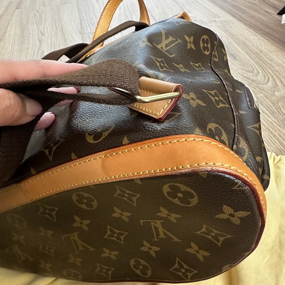 Louis Vuitton Bosphore Backpack - Picture 11 of 16